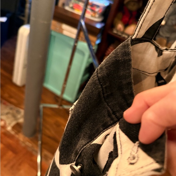 Cider Black and White Swirl overalls size L - Picture 6 of 8